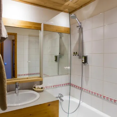 Le Calgary Hotel 3*